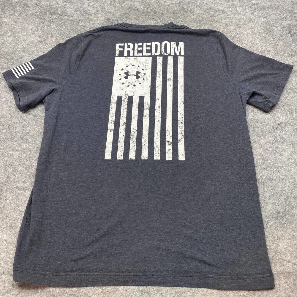 Under Armour Mens T Shirt Large Gray Loose Fit HeatGear Freedom Flag Pullover